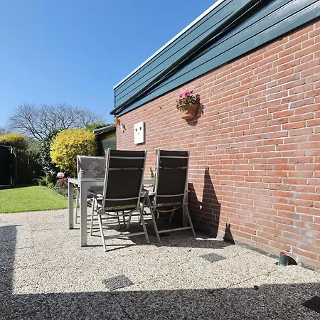 Zeester - Comfortable Holiday Home Near The Beach Nyaraló *