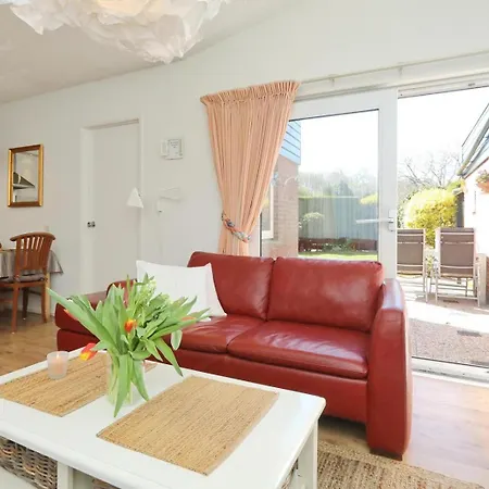 Zeester - Comfortable Holiday Home Near The Beach